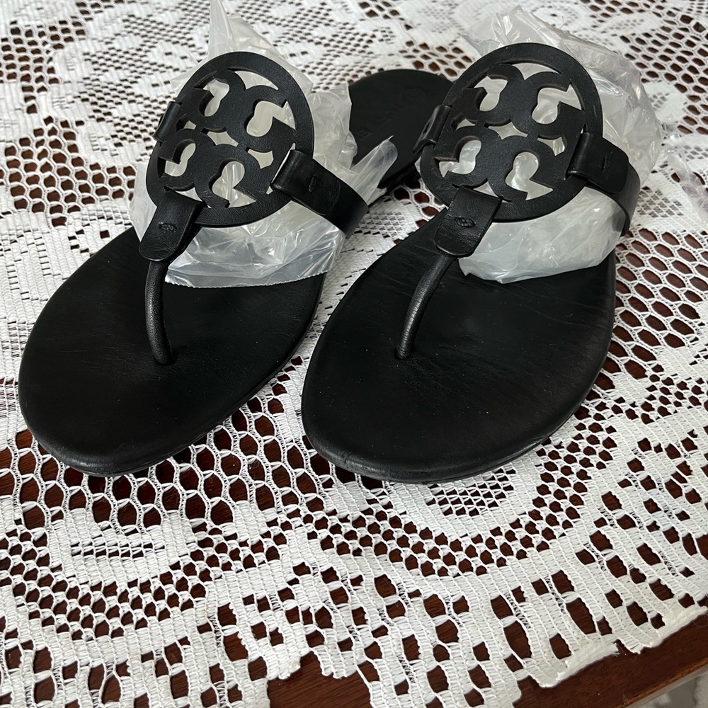 Brand New Tory Birch soft Sandals - worn 1x
